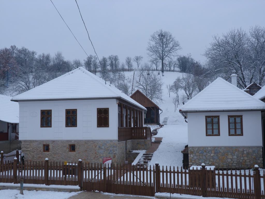 Hotel Fruktarium Vendeghaz Trizs Zewnętrze zdjęcie